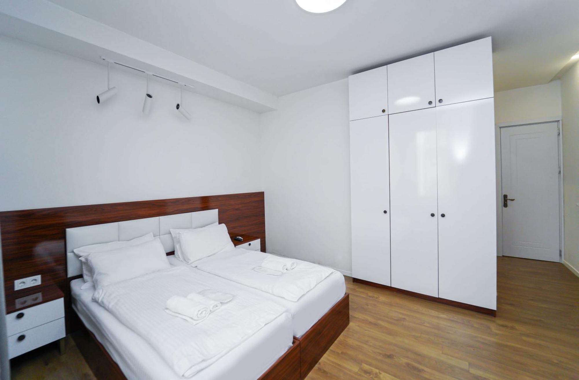 Hotel Type Rooms On Avenue Melikishvili, City Center Тбілісі Екстер'єр фото